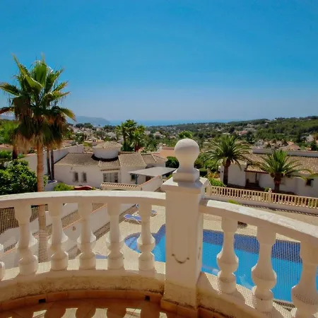 וילה Fabya - Sea View With Private Pool In טאולאדה